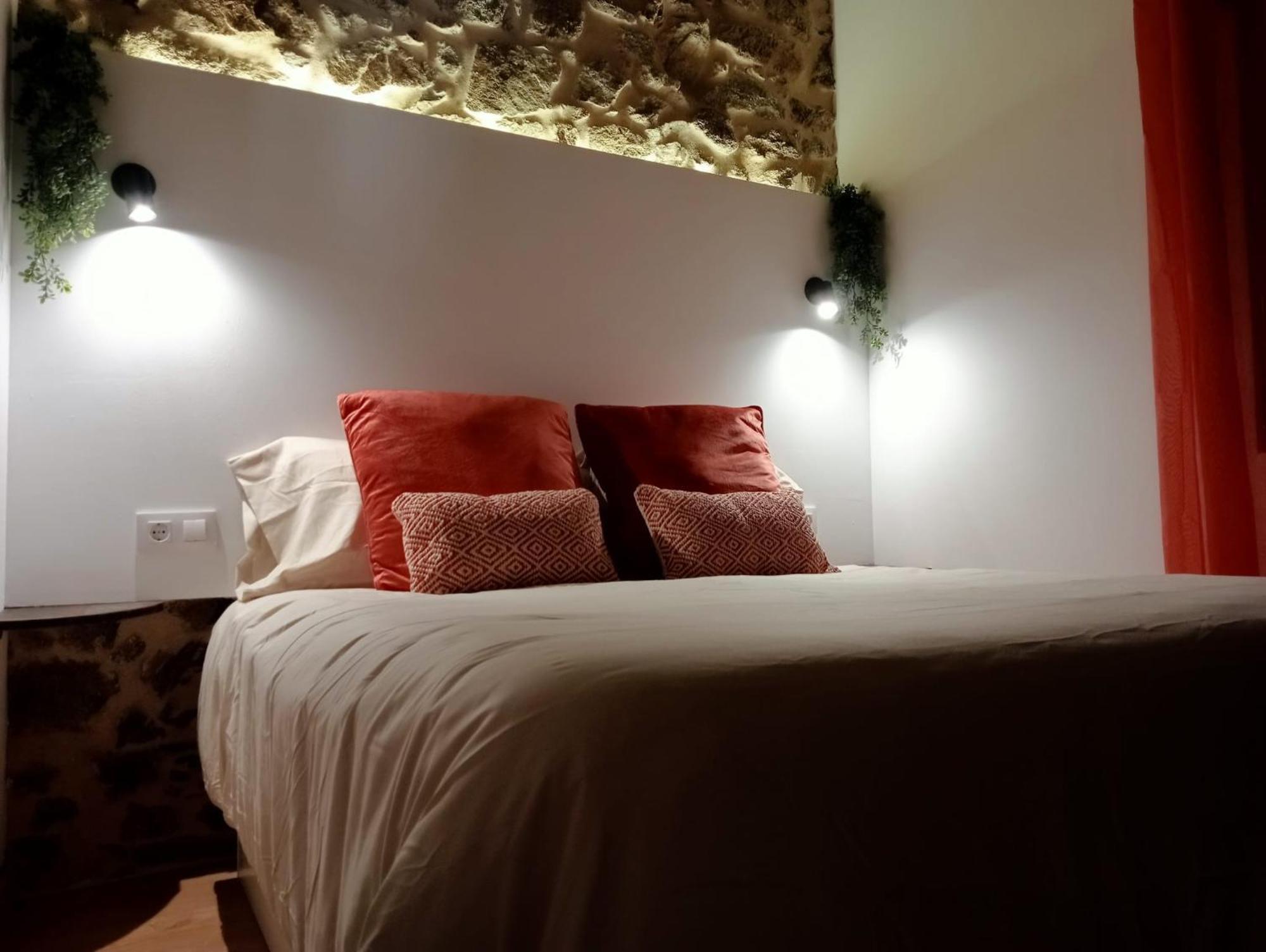 Apartamentos Muralla Sacra Sober Exteriér fotografie
